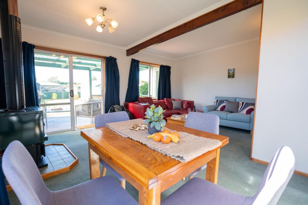 Dee'S On Bligh - Te Anau Holiday Home المظهر الخارجي الصورة