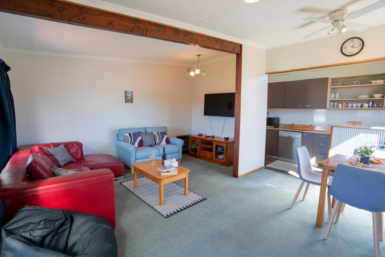 Dee'S On Bligh - Te Anau Holiday Home المظهر الخارجي الصورة